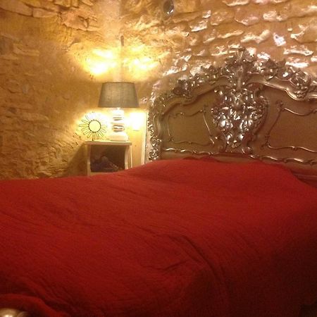 Le Clos Mandalou Bed & Breakfast Saint-Pompont Exterior photo